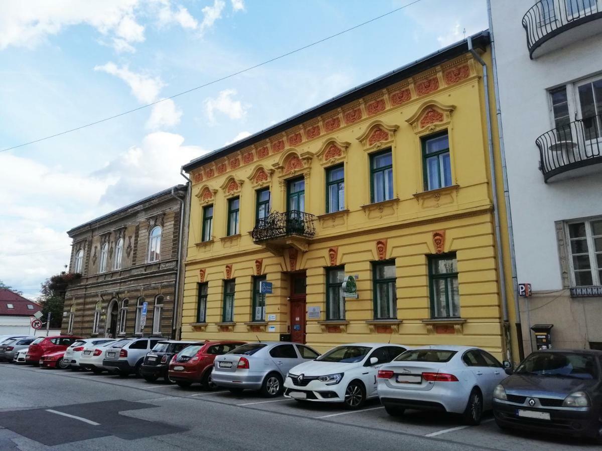 Entrez Apartment 3 - Historical Centre Košice Extérieur photo